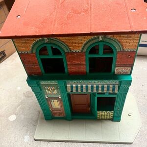 Vintage  doll house.  - Red and Green